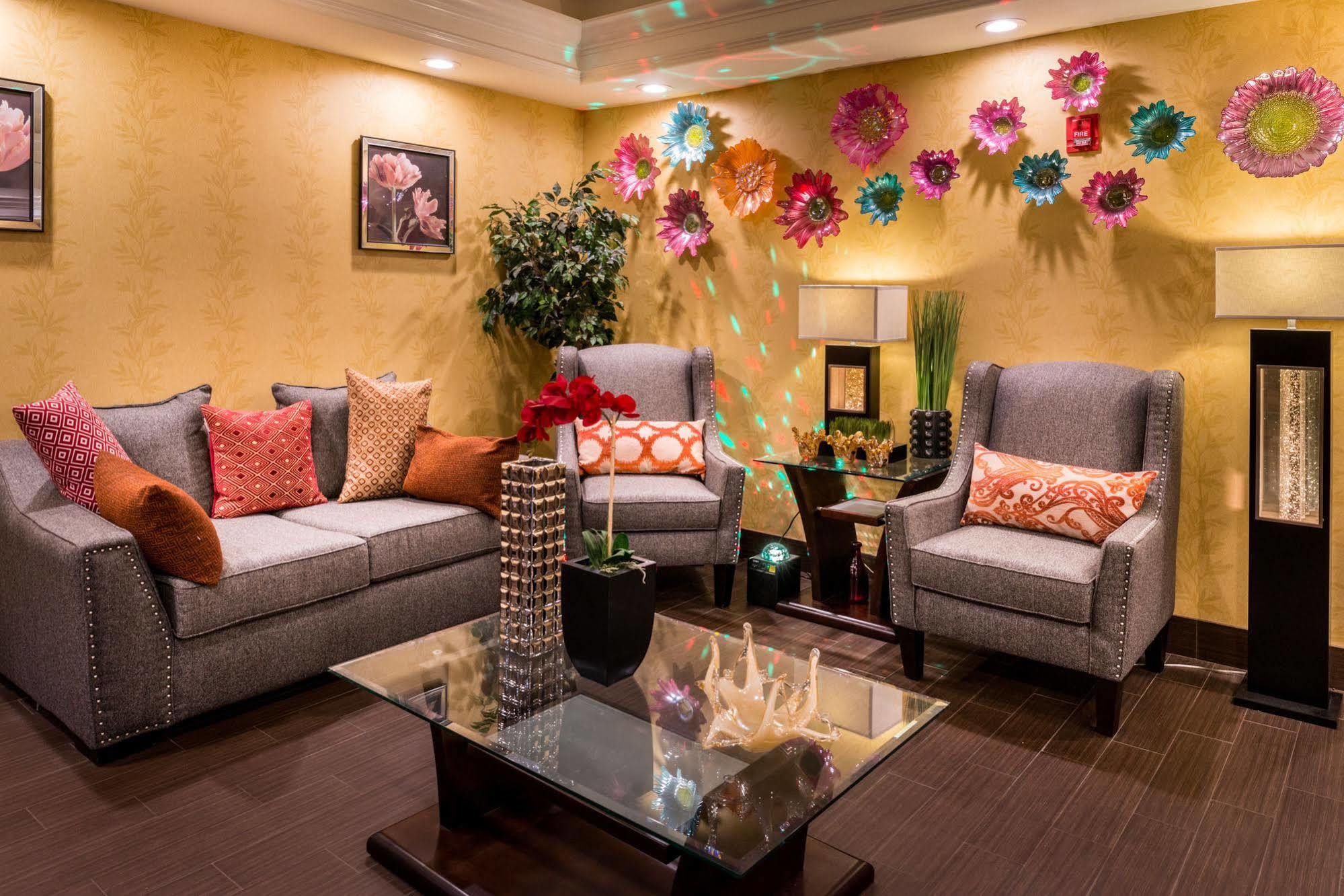 Inn Of The Dove Romantic Luxury & Business Suites 本赛霖姆 外观 照片