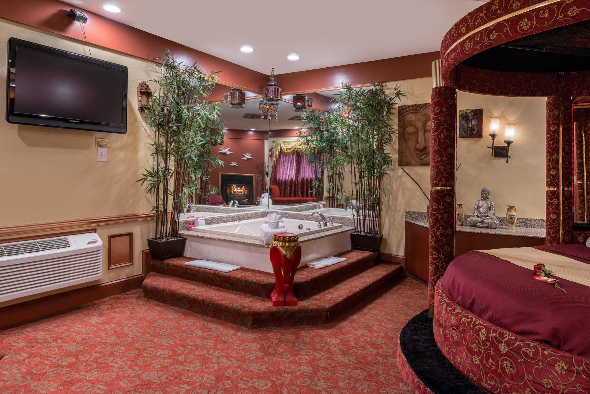 Inn Of The Dove Romantic Luxury & Business Suites 本赛霖姆 外观 照片