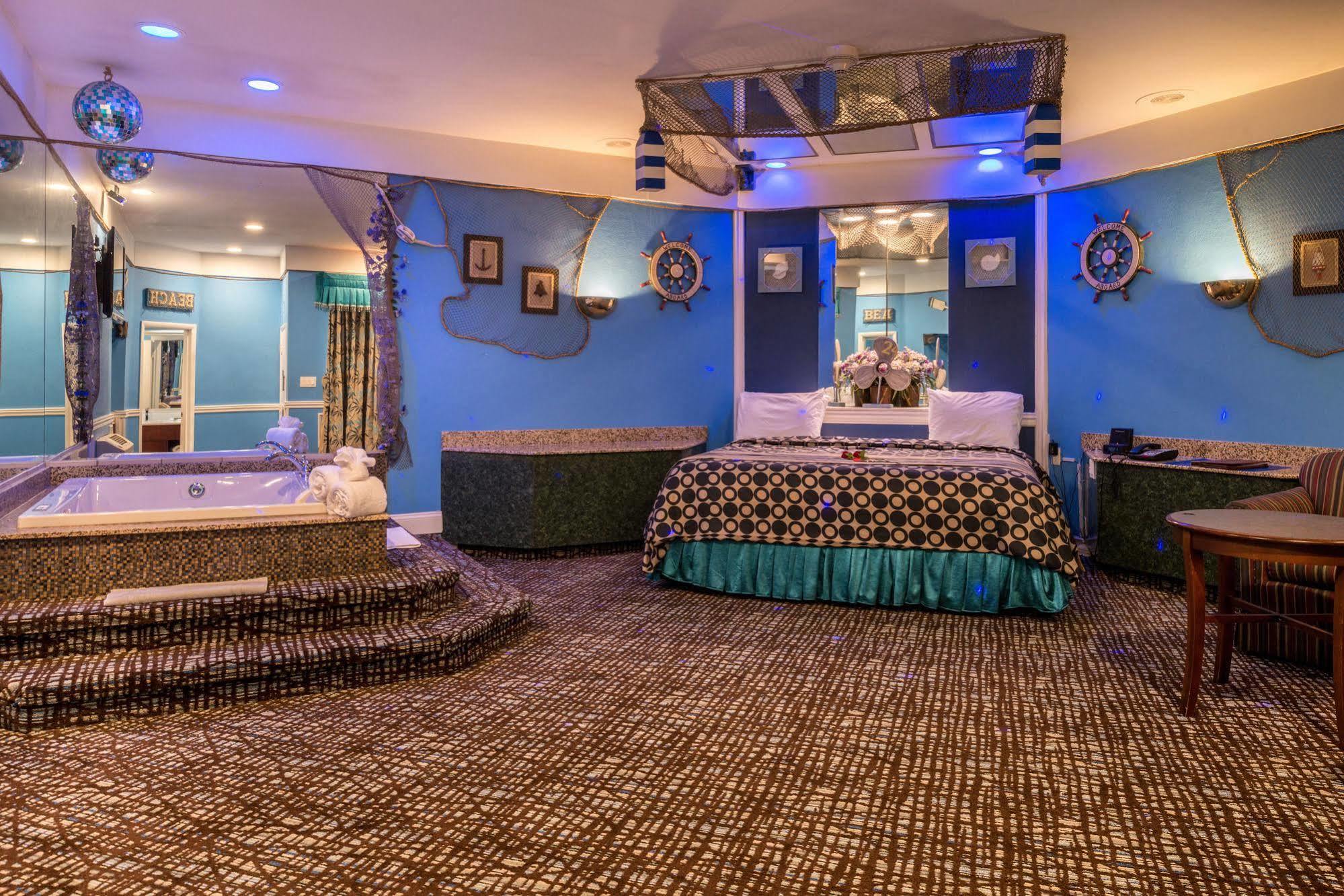 Inn Of The Dove Romantic Luxury & Business Suites 本赛霖姆 外观 照片
