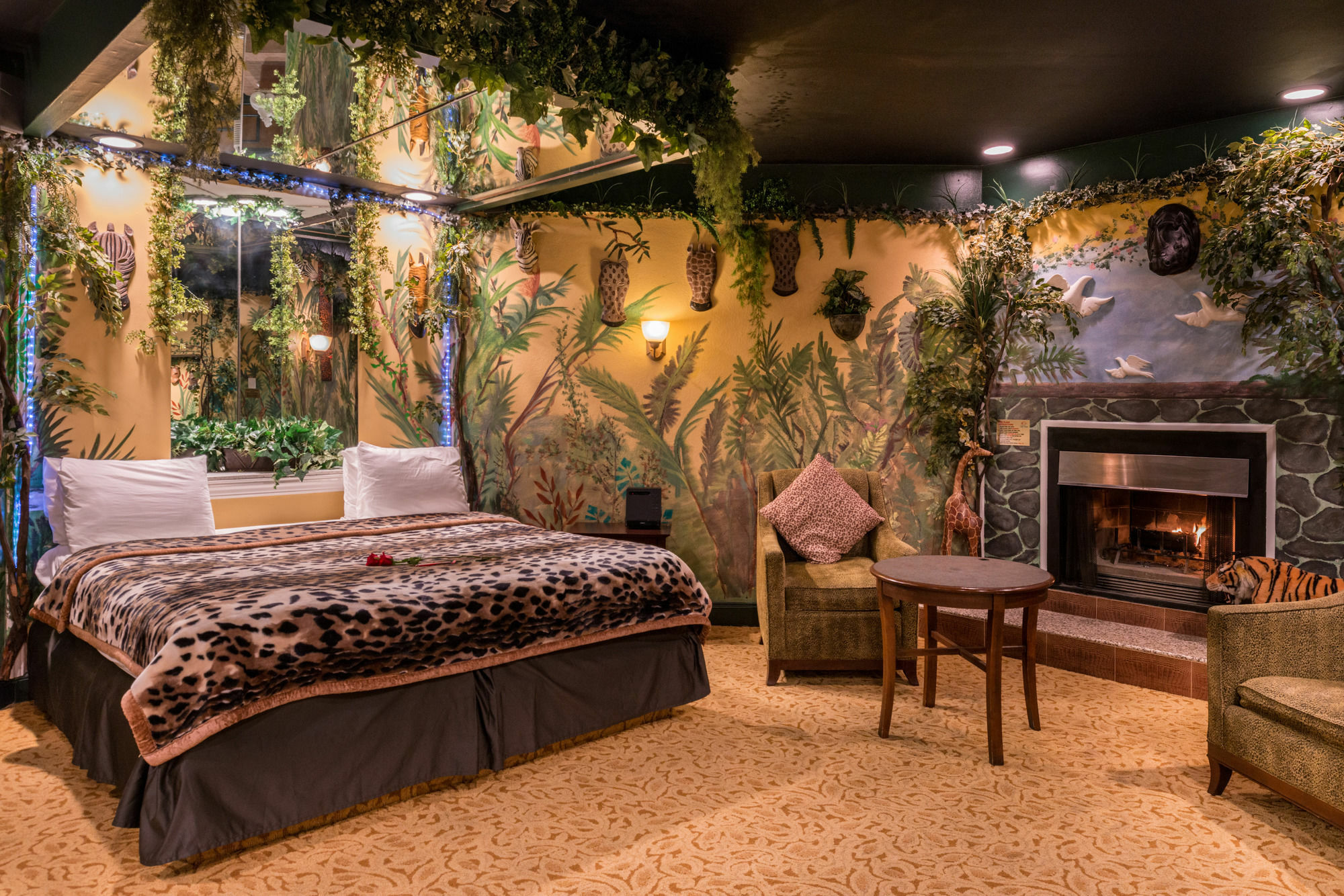 Inn Of The Dove Romantic Luxury & Business Suites 本赛霖姆 外观 照片